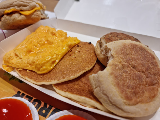 Opinii despre McDonald's Punggol Oasis în Singapore - Hospitality and gastronomy