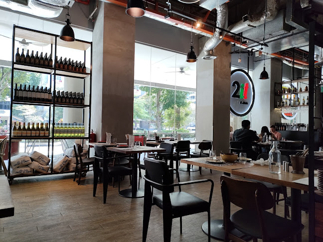 491 River Valley Rd, #01-01 Valley Point, Singapore 248371