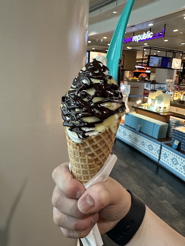 78 Airport Boulevard Jewel, B2-271 Singapore Changi Airport (WSSS), 819666