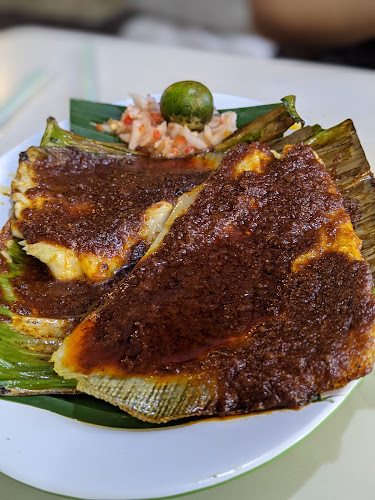 31 Heng Heng BBQ (Chilli Crab, Sambal Stingray) - Singapore