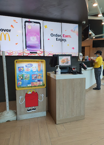 548 Woodlands Drive 44, Singapore 730548