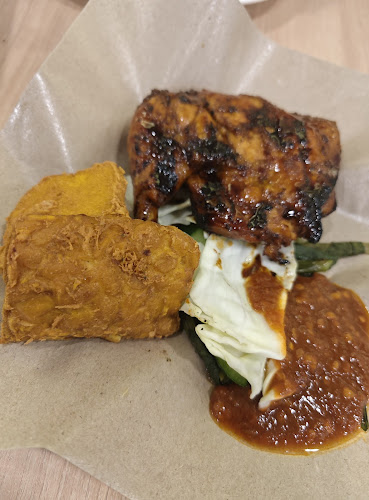 Comentarii opinii despre Ayam Penyet Ria - Nex