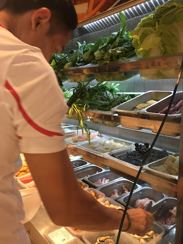 Gong Yuan Ma La Tang 宫源麻辣烫 (Heartland Mall Kovan) - Hospitality and gastronomy