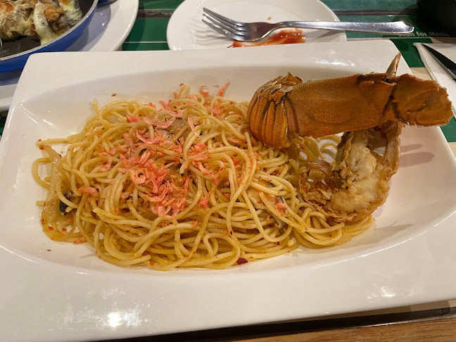 50 Jurong Gateway Rd, #04-15 Moon Moon Food (JEM), Singapore 608549