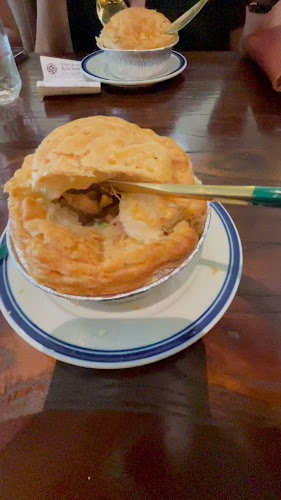 Opinii despre Chicken Pie Kitchen (formerly Don's Pie & Cake) în Singapore - Hospitality and gastronomy