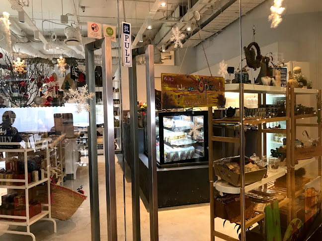 80 Rhu Cross, #02-01, Singapore 437437