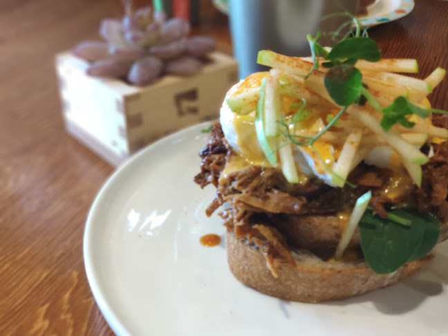 681 Punggol Dr., #01-06 Oasis Terraces, Singapore 820681