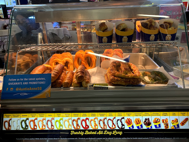 Auntie Anne's Soft Pretzels (NEX) - Singapore