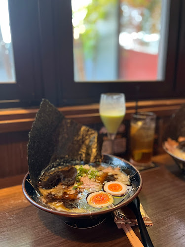 Opinii despre Takeda Garden Roof Top Bar în Singapore - Hospitality and gastronomy