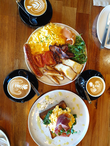 Comentarii opinii despre Paradise Pizza & Elixir Coffee and Wine - Holland