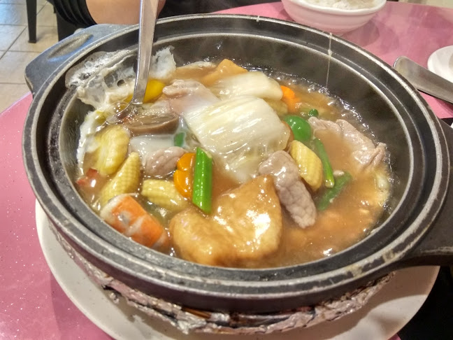 Whampoa Keng Fish Head Steamboat @ Balestier - Singapore