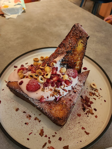 Paradise Pizza & Elixir Coffee and Wine - Holland - Hospitality and gastronomy