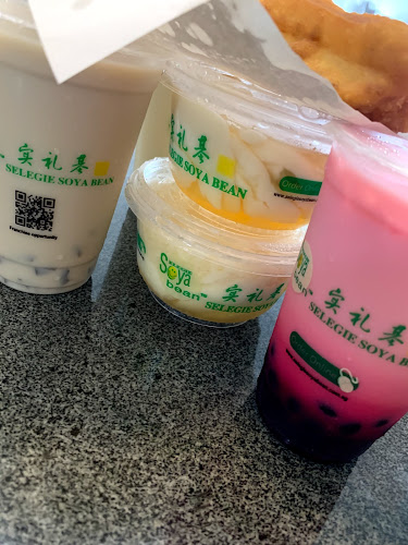 320 Bedok Rd, Singapore 469487