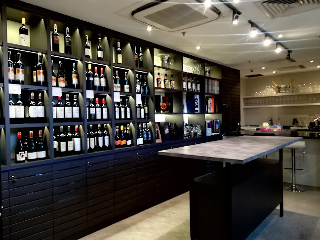 4 Battery Rd, B1-01 Bank of China Building, Singapore 049908