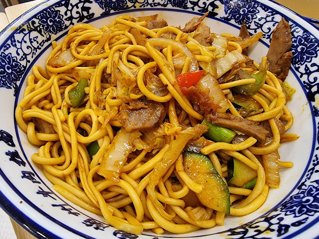 Tongue Tip Lanzhou Beef Noodles 舌尖尖 (Century Square) - Hospitality and gastronomy