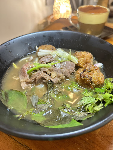 Opinii despre Viet & Beans Bistro în Singapore - Hospitality and gastronomy