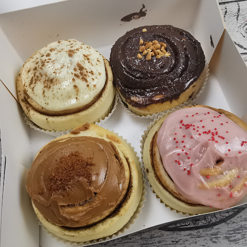 rrooll - Compass One - Hospitality and gastronomy