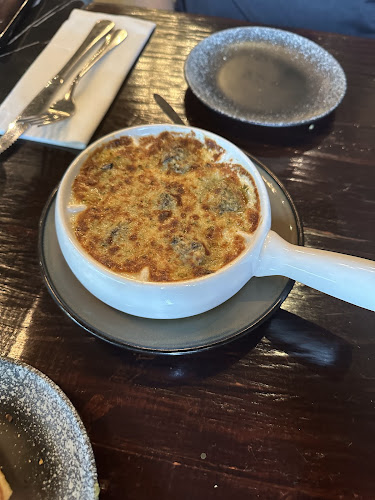 Comentarii opinii despre Perle Noire Oyster & Grill Bar (Holland Village)