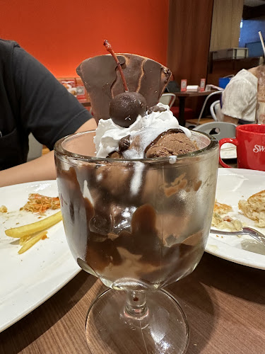 Opinii despre Swensen's @ NEX în Singapore - Hospitality and gastronomy