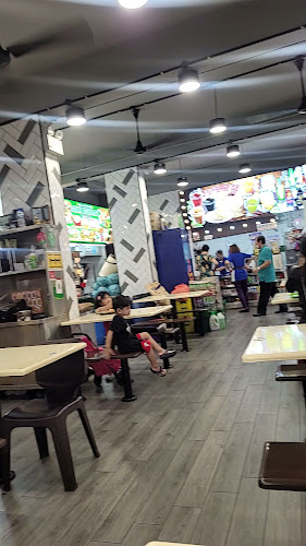 Hougang Ave 1, Block 106, Singapore 530106