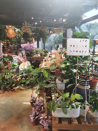 #01-01, 33 Hyderabad Road, HortPark, 119578