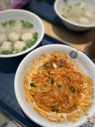 Opinii despre LiXin Teochew Fishball Noodles - Causeway Point în Singapore - Hospitality and gastronomy