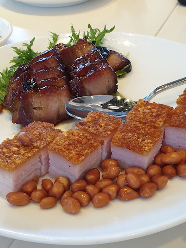 Peach Garden @ The Metropolis - Hospitality and gastronomy