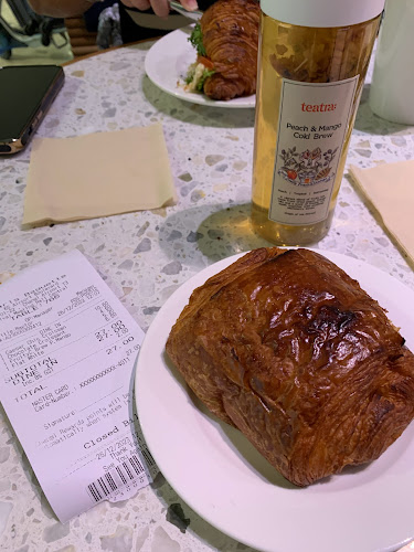 Paris Baguette @Changi Airport - Hospitality and gastronomy