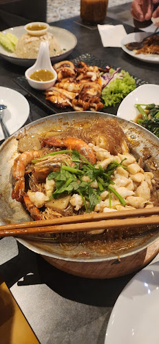 88 E Coast Rd, #01-05/06/07 Katong Square, Singapore 423371