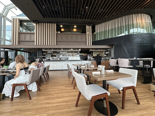 FLNT | Nikkei Restaurant & Bar - Hospitality and gastronomy