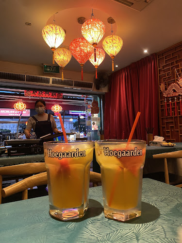 Tong Fu Ju Sichuan Restaurant - Hospitality and gastronomy