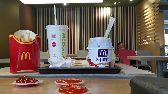 Opinii despre McDonald's Parkway în Singapore - Hospitality and gastronomy