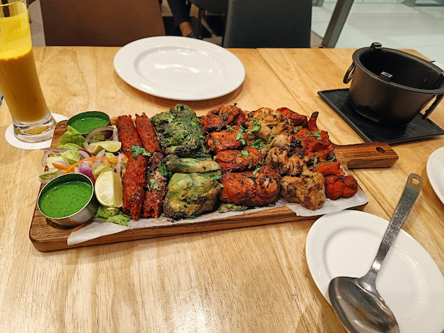 Comentarii opinii despre Pavilion Banana Leaf