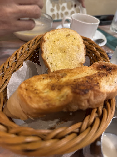 Opinii despre Dolphins Tavern în Singapore - Hospitality and gastronomy