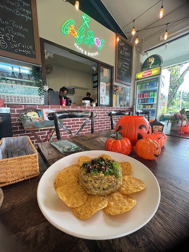 Golf Spot Cafe & Bistro - Hospitality and gastronomy