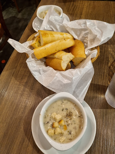 Opinii despre ASTONS Specialities @ City Square Mall în Singapore - Hospitality and gastronomy