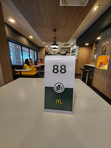 Comentarii opinii despre McDonald's Hougang Street 21