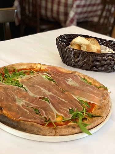 Comentarii opinii despre Al Forno (East Coast) Pte Ltd