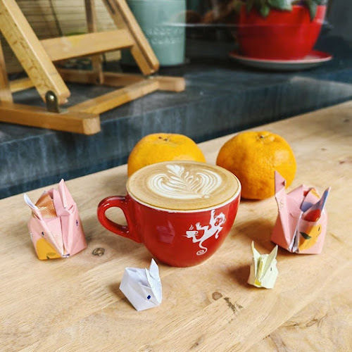 Opinii despre The Wired Monkey SG (The Hole) în Singapore - Hospitality and gastronomy