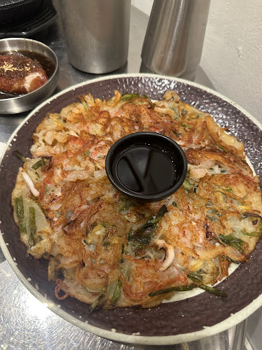 HANKANG POCHA 한강포차 ( The Most Affordable Korean Pocha ! 혜자스러운 한강포차 !) - Hospitality and gastronomy