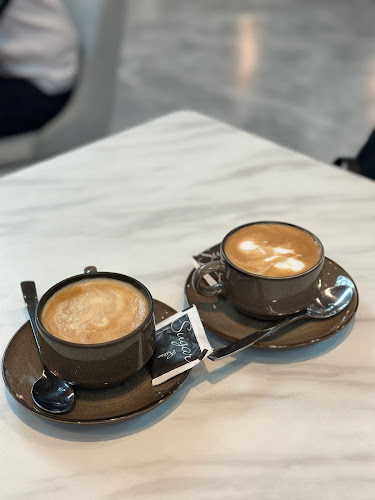 290 Orchard Rd, #05-46 Paragon Shopping Centre, Singapore 238859