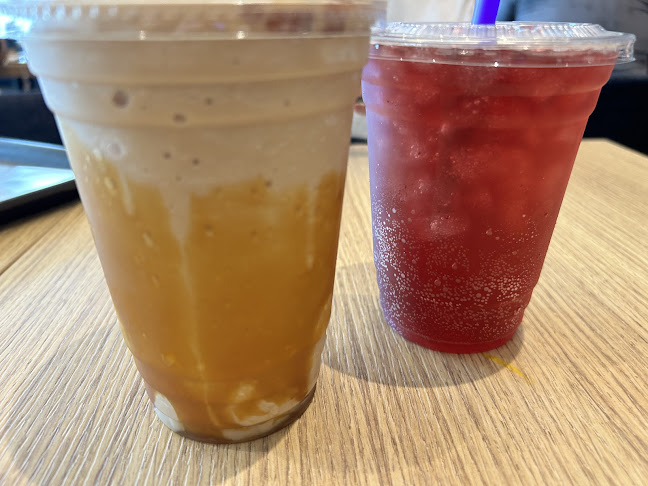 Opinii despre The Coffee Bean and Tea Leaf (Waterway Point) în Singapore - Hospitality and gastronomy