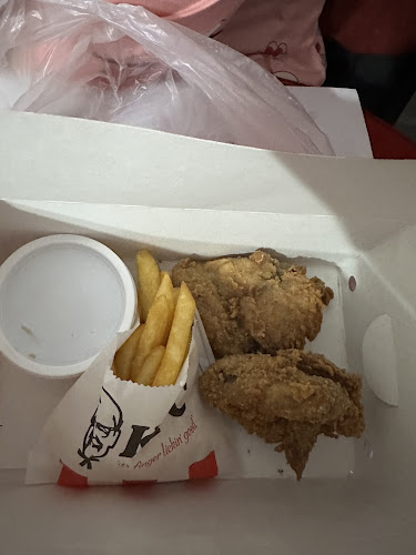 Opinii despre KFC Jurong Spring în Singapore - Hospitality and gastronomy