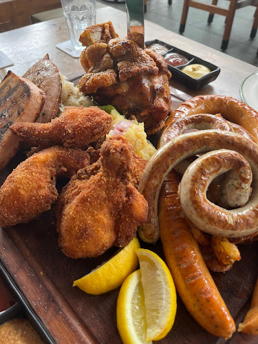 Comentarii opinii despre Brotzeit German Beer Bar and Restaurant - VivoCity