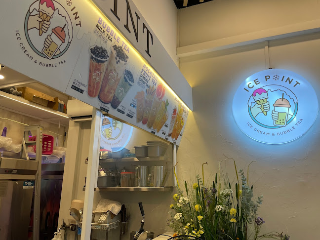 176 Orchard Rd, #01-105 The Centrepoint, Singapore 238843