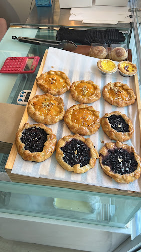 Wahshun Bakery - Hospitality and gastronomy