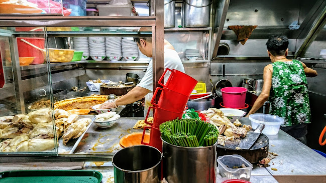 Heng Kee Curry Chicken Bee Hoon Mee