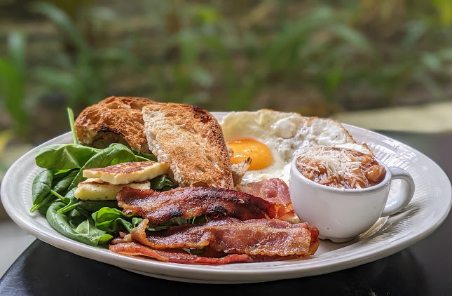 Comentarii opinii despre The Food Peeps Coffee and Deli