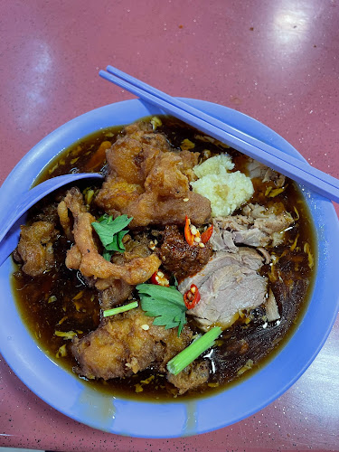 Traditional Famous Prawn Noodles - Hospitality and gastronomy