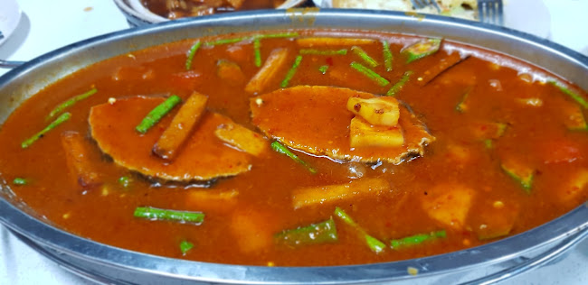 Comentarii opinii despre SHU Vegetarian AMK